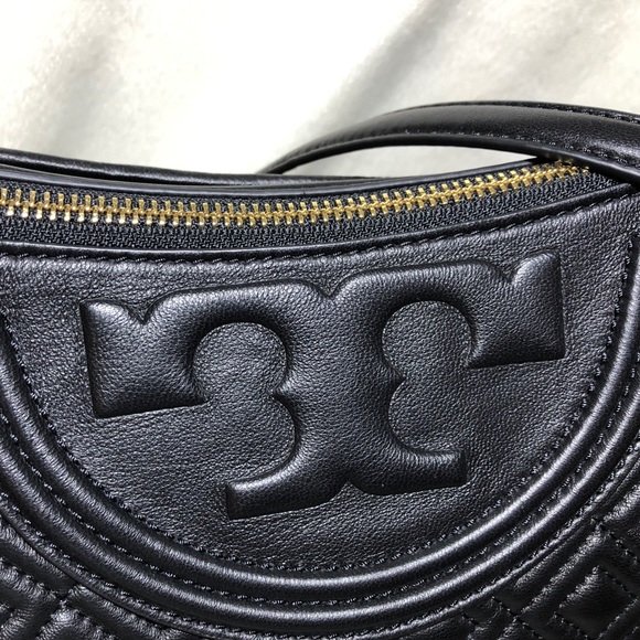 [Sold] Tory Burch Fleming Tote - Picture 2 of 6